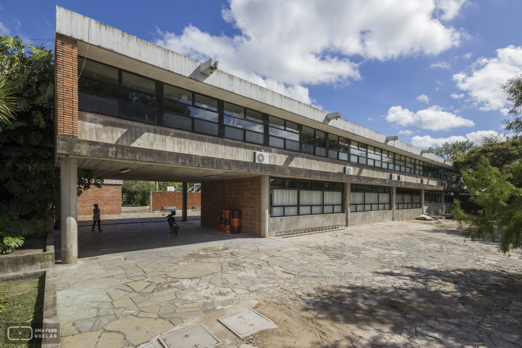 Liceo Nueva Helvecia, s/d Direccción gral. de Arquitectura MOP, Nueva Helvecia, Colonia, Uruguay, 1965. Foto Nacho Correa 2014