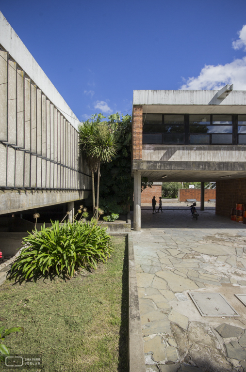 Liceo Nueva Helvecia, s/d Direccción gral. de Arquitectura MOP, Nueva Helvecia, Colonia, Uruguay, 1965. Foto Nacho Correa 2014