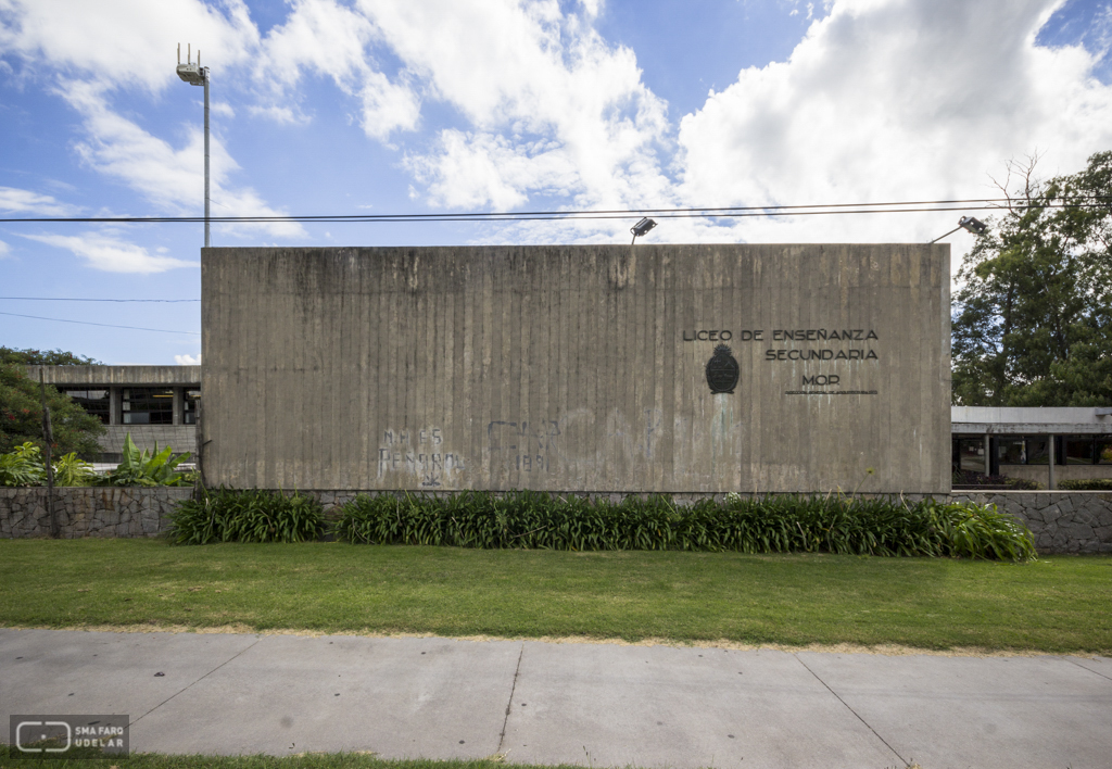 Liceo Nueva Helvecia, s/d Direccción gral. de Arquitectura MOP, Nueva Helvecia, Colonia, Uruguay, 1965. Foto Nacho Correa 2014