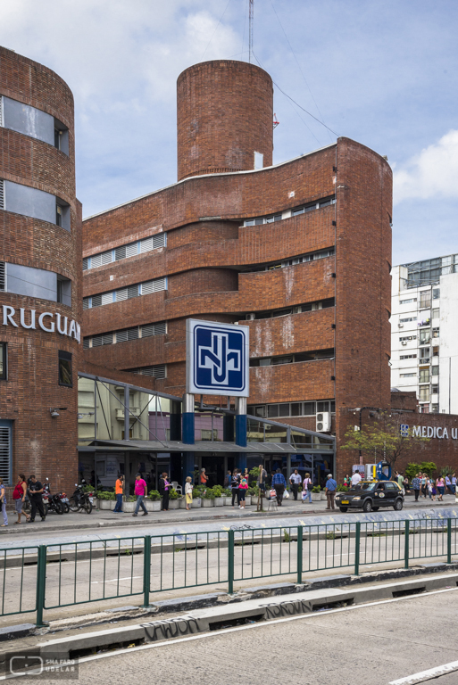 Sanatorio Médica Uruguaya, Arqs. CHAPPE Walter y POZZI Adolfo, 1976, Montevideo, foto: Nacho Correa 2014