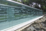 Memorial de los Desaparecidos, arqs. KOHEN Martha y OTERO Ruben, Parque Vaz Ferreira, Cerro, 1998 (concurso), Foto: Andrea Sellanes 2014