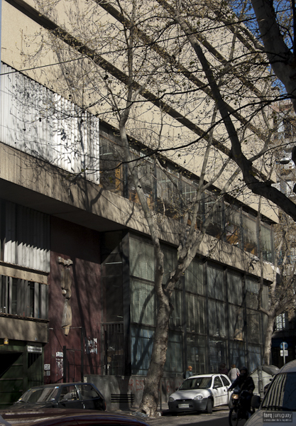 Oficinas PODER JUDICIAL, arq. AROZTEGUI Ildefonso, 1954, Montevideo, Foto: Silvia Montero 2009