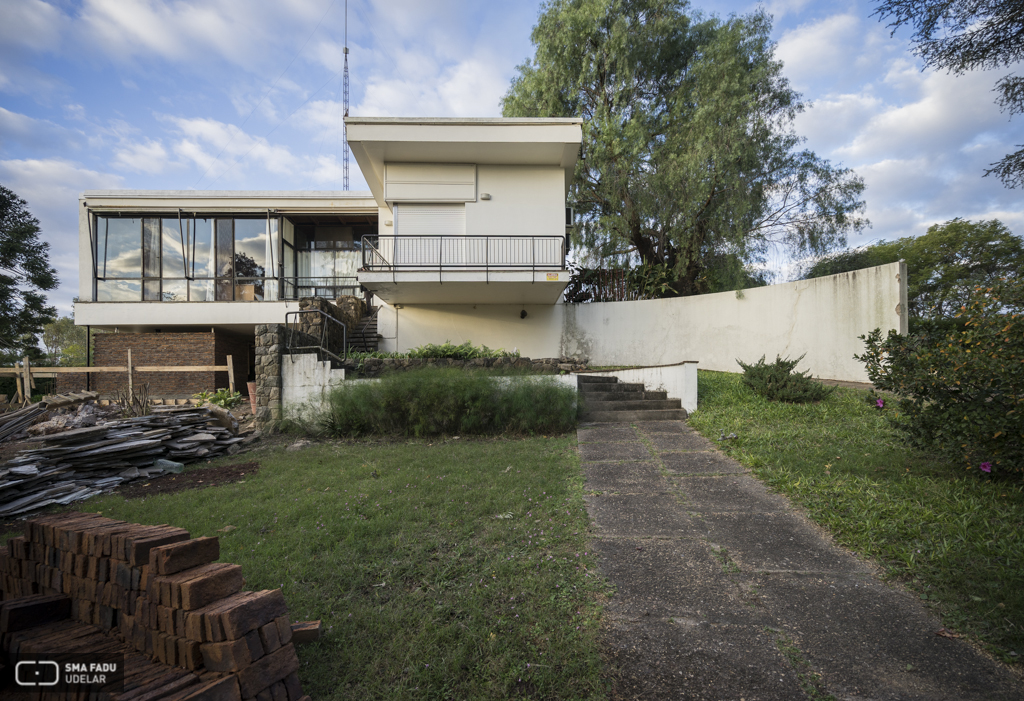 Vivienda Fernández Ambrosini, arq. RODRÍGUEZ FOSALBA, C. A., Salto, Uy. 1953. Foto: Nacho Correa 2016