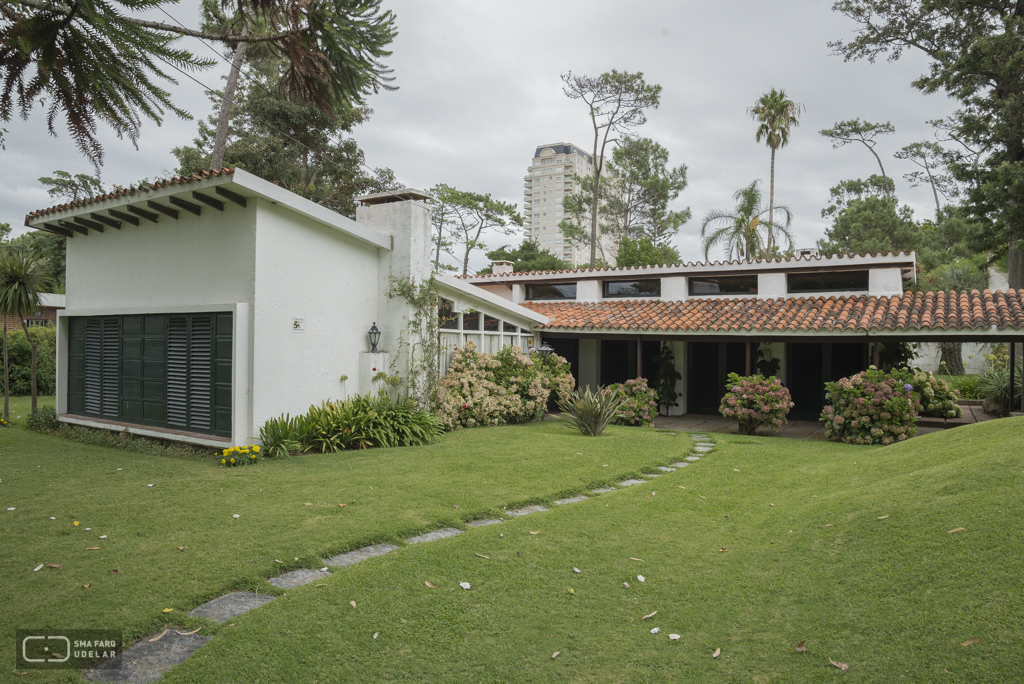 Vivienda La Gallarda, Arq. Bonet, A., Punta del Este, 1945. Foto Nacho Correa 2015