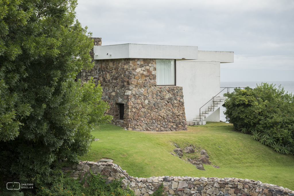 Vivienda La Rinconada, Arq. Bonet, A., Punta Ballena, Maldonado, 1948, Foto: Nacho Correa 2015