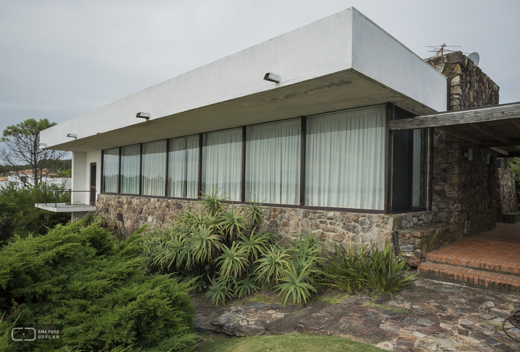 Vivienda La Rinconada, Arq. Bonet, A., Punta Ballena, Maldonado, 1948, Foto: Nacho Correa 2015