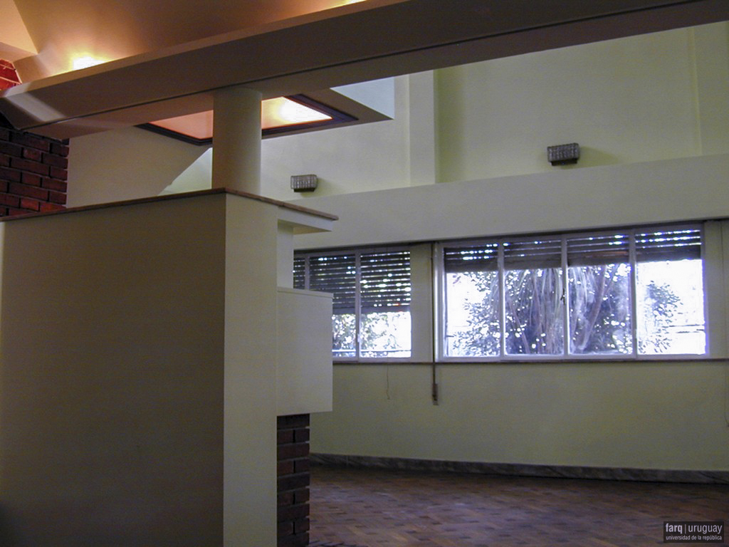 Vivienda Moreno-Dioni, arq. MAZZINI Luis, 1940, Montevideo, Foto: Silvia Montero 2006