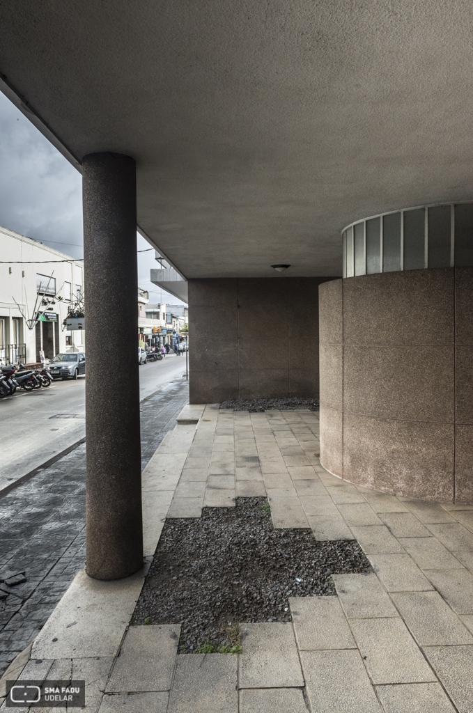 Residencia Dr. Pedro Zabalza, BASIL / LÓPEZ / VIOLA, Minas, Lavalleja, Uy. 1956. Foto: Julio Pereira 2016.