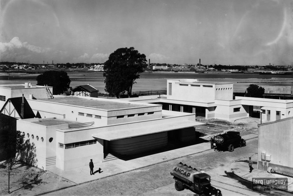 Oficinas Administrativas y Dependencia, arq. LORENTE ESCUDERO, R. , La Teja, Montevideo, Uy.1934. Foto: Archivo SMA, Donación Archivo personal del autor.