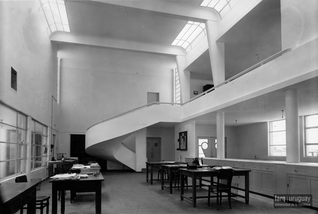 Oficinas Administrativas y Dependencia, arq. LORENTE ESCUDERO, R. , La Teja, Montevideo, Uy.1934. Foto: Archivo SMA, Donación Archivo personal del autor.