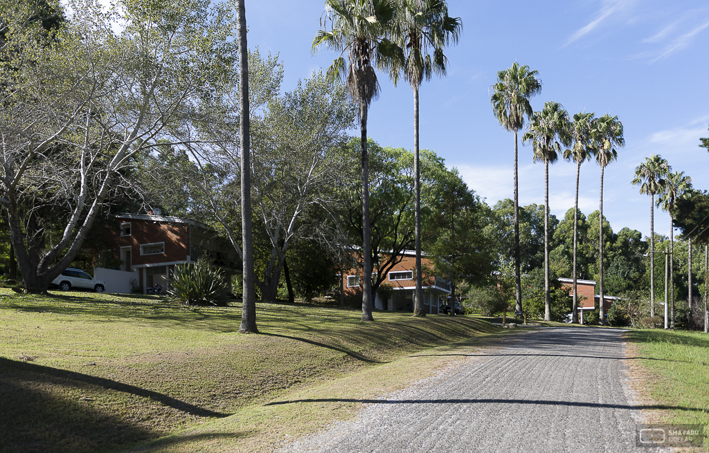 Casas de funcionarios de ANCAP Minas,LORENTE ESCUDERO, Rafael. Minas, Lavalleja, Uy.Foto: Andrea Sellanes, 2015.