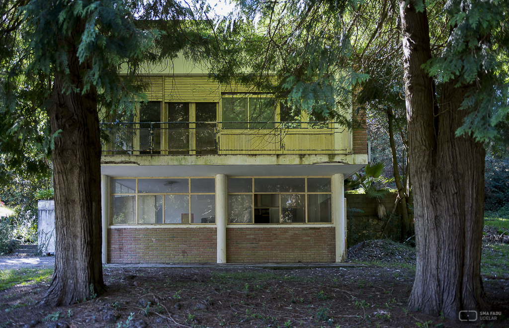 Casas de funcionarios de ANCAP Minas,LORENTE ESCUDERO, Rafael. Minas, Lavalleja, Uy.Foto: Andrea Sellanes, 2015.