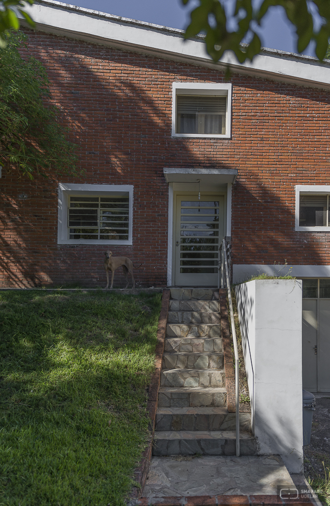 Casas de funcionarios de ANCAP Minas,LORENTE ESCUDERO, Rafael. Minas, Lavalleja, Uy.Foto: Andrea Sellanes, 2015.