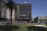 Edificio Martinez Reina, Arqs. LORENTE ESCUDERO, R. TARABAL, J. Montevideo, Uy. 1957. Foto: Nacho Correa 2016