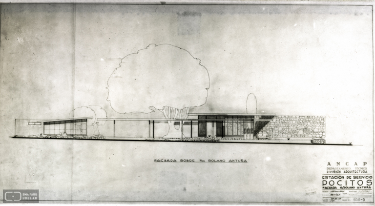 Estación de Servicio Rambla y Solano Antuña ANCAP, arq. LORENTE ESCUDERO, R. , Montevideo, Uy. 1949. Foto: Archivo SMA Donación Archivo personal del autor. Actualmente Demolido.