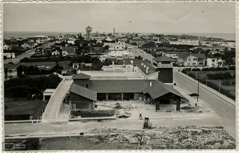 Estación de Servicio Gorlero ANCAP, arq. LORENTE ESCUDERO, R. , Punta del Este, Maldonado, Uy. 1945. Foto: Archivo SMA, Donación Archivo personal del autor.