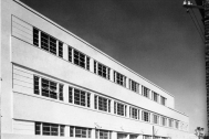 Planta de Alcoholes, arq. LORENTE ESCUDERO, R. , Capurro, Montevideo, Uy. 1933. Foto: Archivo SMA, Donación Archivo personal del autor.