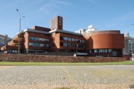 Edificio Asociación de bancarios del Uruguay (AEBU), LORENTE ESCUDERO, R. / LORENTE MOURELLE, R. / LUSSICH, J., Montevideo, Uy. 1964-1971. Foto:Tano Marcovecchio.