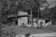 Vivienda Lorente “La Foret ”, arq. LORENTE ESCUDERO, R. , Punta del Este, Maldonado, Uy. 1947. Foto: Archivo SMA, Donación Archivo personal del autor.