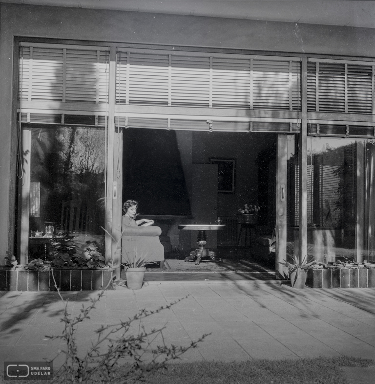 Vivienda Castiglioni, arq. LORENTE ESCUDERO, R. , La Blanqueada, Montevideo, Uy. 1948. Foto: Archivo SMA, Donación Archivo personal del autor.