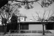 Vivienda Ing. Pérez Mackinnon, arq. LORENTE ESCUDERO, R. , Prado, Montevideo, Uy. 1950. Foto: Archivo SMA, Donación Archivo personal del autor.