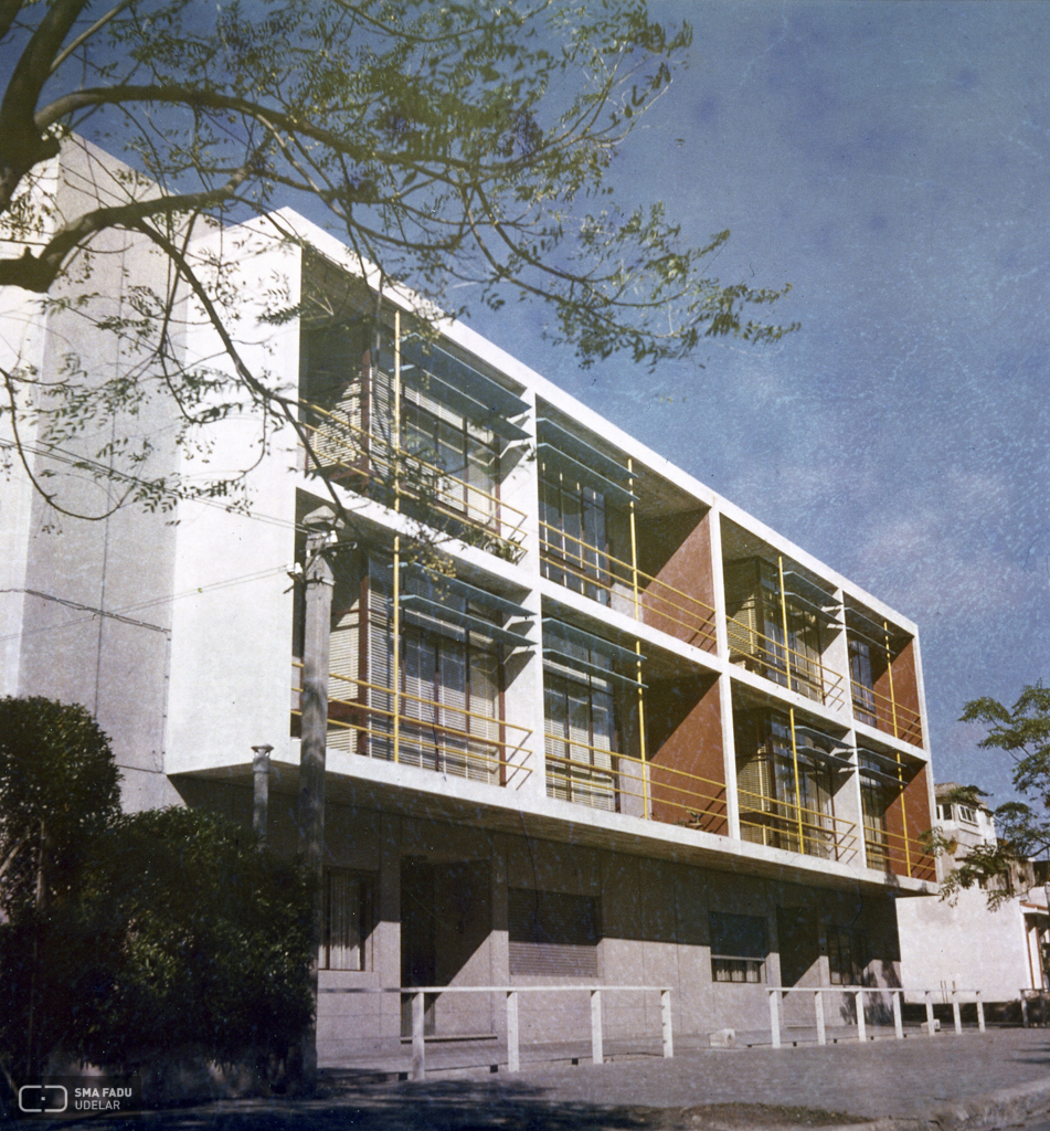 Edificio Berro, LORENTE ESCUDERO, Rafael, Montevideo, Uy. 1952.Foto: Archivo SMA, Donación Archivo personal del autor.