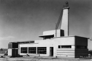 Casa de Bombas, arq. LORENTE ESCUDERO, R. , La Teja, Montevideo, Uy. 1935. Foto: Archivo SMA, Donación Archivo personal del autor.