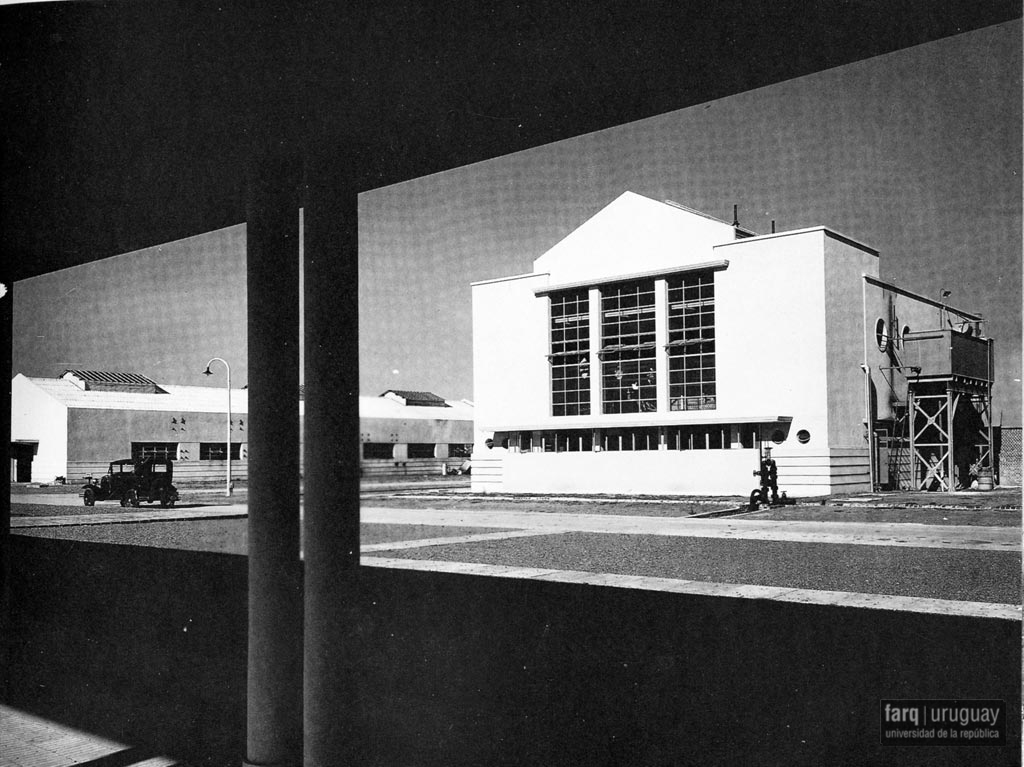 Central de Vapor, arq. LORENTE ESCUDERO, R. , La Teja, Montevideo, Uy. 1935. Foto: Archivo SMA, Donación Archivo personal del autor.