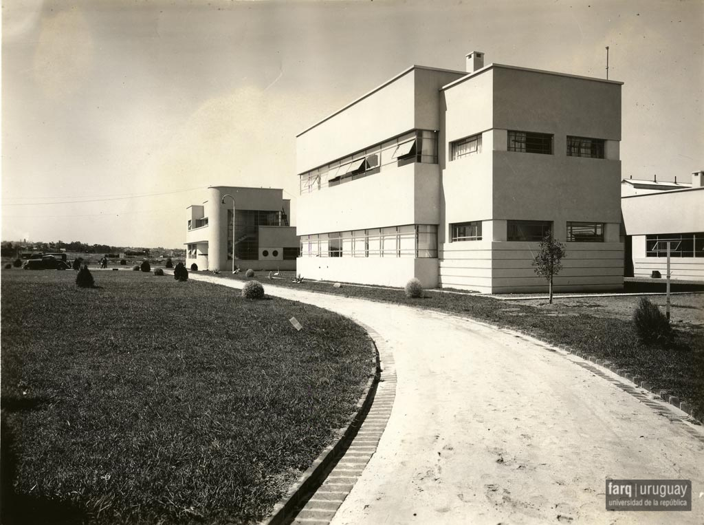 Laboratorios y Oficinas, arq. LORENTE ESCUDERO, R. , La Teja, Montevideo, Uy. 1935. Foto: Archivo SMA, Donación Archivo personal del autor.