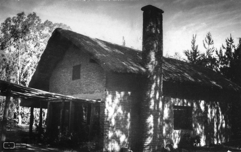 Vivienda Individual Rafael Ruano Fournier, arq. LORENTE ESCUDERO, R. , Bella Vista, Maldonado, Uy. 1957. Foto: Archivo SMA, Donación Archivo personal del autor.