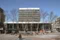 Banco BROU 19 de Junio, arq. AROZTEGUI I., 1957, Montevideo, Foto: Veronica Solana (2001)