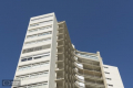 Edificio de apartamentos Opus Alpha, arq. ANGELERI, Orestes, Punta del Este, Maldonado, Uy. 1962. Foto: Julio Pereira 2019.